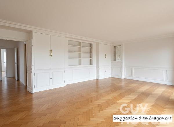 Versailles appartement 4 vraies chambres. Vue imprenable sur Versailles et Notre-Dame