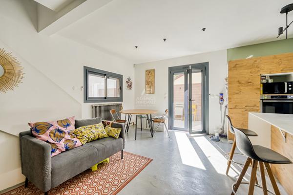 Maison Nanterre limite Rueil Malmaison 5 pièces de 80m2 535 000 € **  - Référence  15428