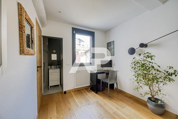 Maison Nanterre limite Rueil Malmaison 5 pièces de 80m2 535 000 € **  - Référence  15428