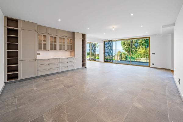 Vente Appartement de luxe Évian-les-Bains 6 Pièces 282 m²