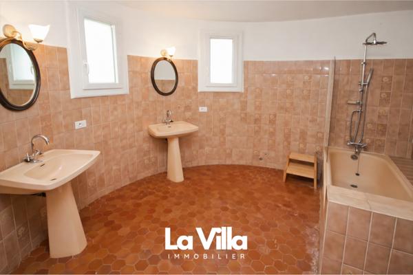 Cornillon (30630) Villa Cornillon 14 pièce(s) 366 m2