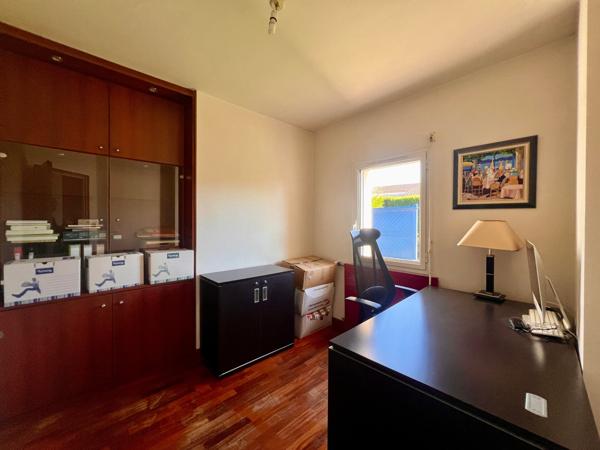 Magnifique Maison de 170m2 plain pied - 4 Chambres - 1 Bureau - Orienté Sud - Terrain de 1700 m2