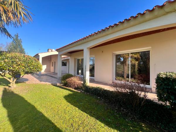 Magnifique Maison de 170m2 plain pied - 4 Chambres - 1 Bureau - Orienté Sud - Terrain de 1700 m2