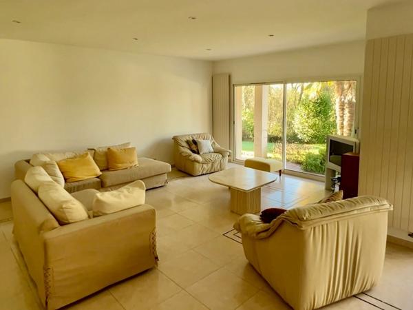 Magnifique Maison de 170m2 plain pied - 4 Chambres - 1 Bureau - Orienté Sud - Terrain de 1700 m2