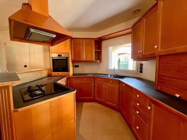 Magnifique Maison de 170m2 plain pied - 4 Chambres - 1 Bureau - Orienté Sud - Terrain de 1700 m2