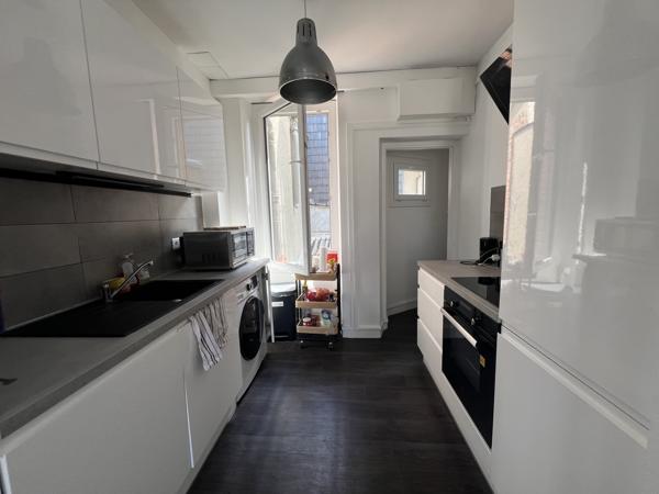 Appartement
                                                                                                                                                                                                                                                                                                                        3 pièce(s)                                                                                                                                                                                                          2 chambre(s)                                                                                                                                                                                                          52.83  m²
