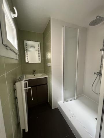 Appartement
                                                                                                                                                                                                                                                                                                                        3 pièce(s)                                                                                                                                                                                                          2 chambre(s)                                                                                                                                                                                                          52.83  m²