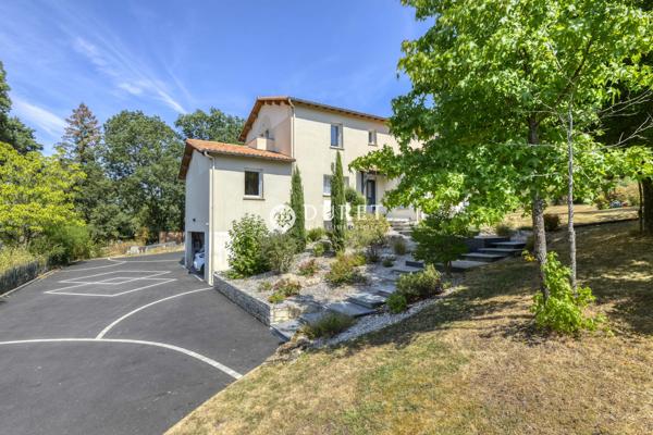 CUGAND – Maison d'architecte de 162 m² – Environnement exceptionnel, prestations haut de gamme et performance énergétique (DPE B)