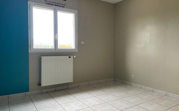 Maison à vendre    6 pièces •  Montélimar