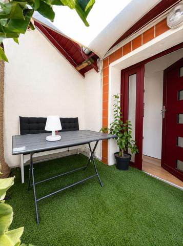 A vendre Côte Pavée superbe appartement rénové par architecte, esprit loft