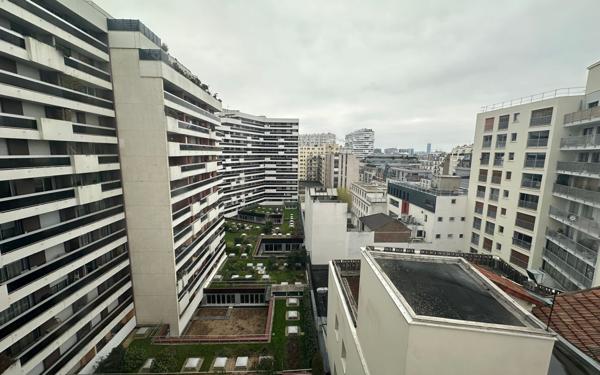 Appartement à vendre    3 pièces • 83,57 m2 Paris 12