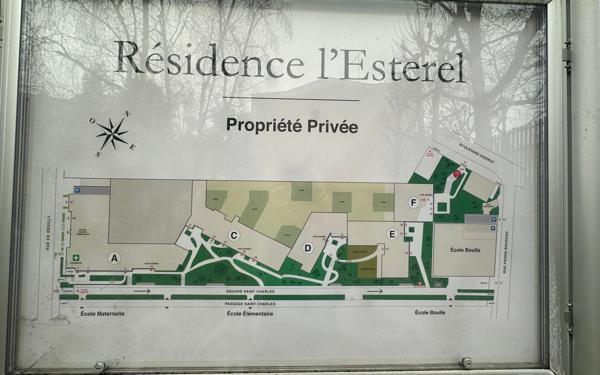 Appartement à vendre    3 pièces • 83,57 m2 Paris 12