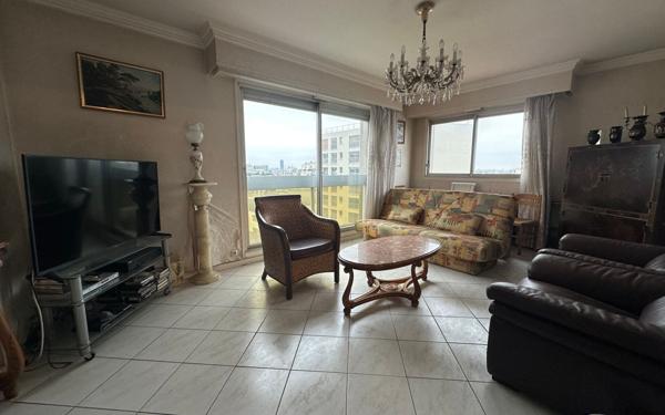 Appartement à vendre    3 pièces • 83,57 m2 Paris 12