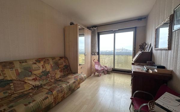 Appartement à vendre    3 pièces • 83,57 m2 Paris 12