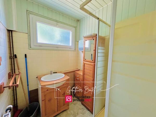 Maison à fort potentiel  Chevru (77), 86m², jardin, garage, sous-sol