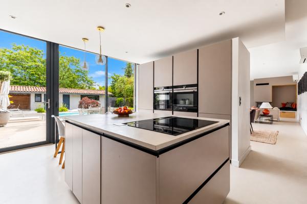 Vente Maison de luxe Bordeaux 6 Pièces 223 m²