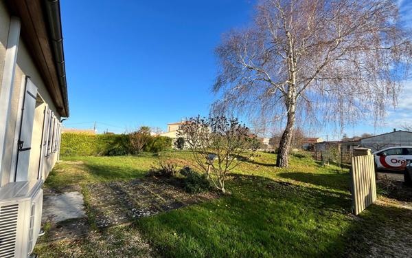 Maison à louer    4 pièces •  Aiffres