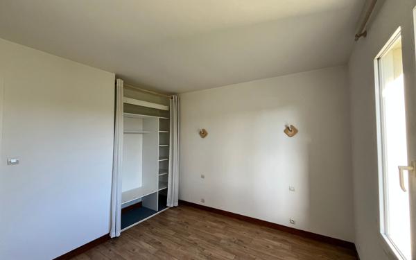 Maison à louer    4 pièces •  Aiffres