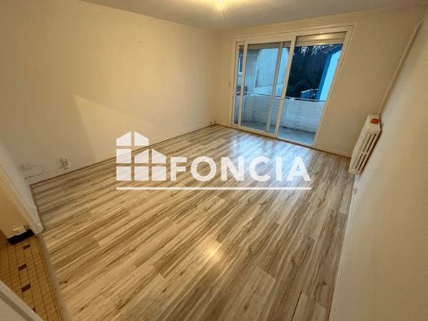 Location Appartement 3 pièces 60.55 m² - 31 ALLEE DE L'EPERVIERE Valence 26000