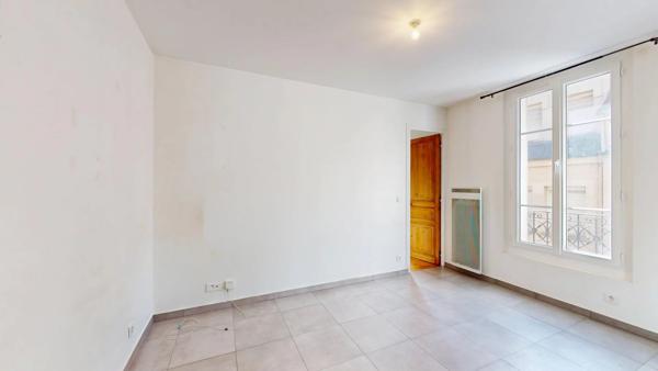 Location                                                      Appartement
                        
                     2 pièces                      30 m2                     à Boissy-Saint-Léger