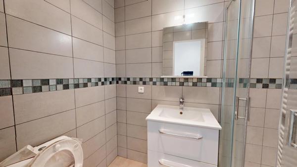 Location                                                      Appartement
                        
                     2 pièces                      30 m2                     à Boissy-Saint-Léger