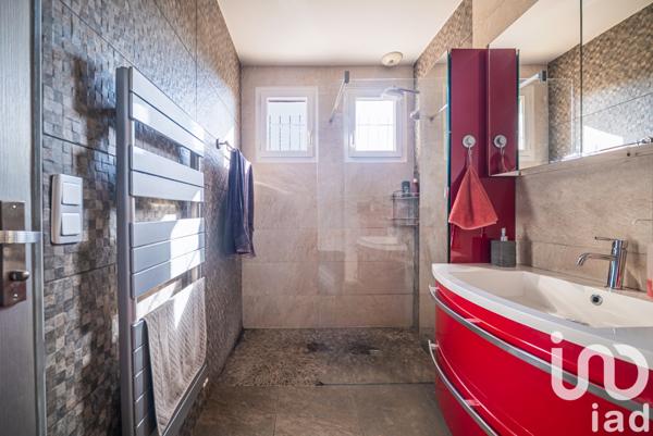 Maison à vendre 5 pièces 140 m² Saint-Ouen-en-Belin