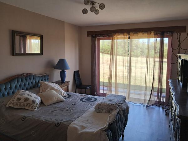 Propriété proche Gimont 7 pièces 200 m2 avec dépendances sur 7.8 hectares