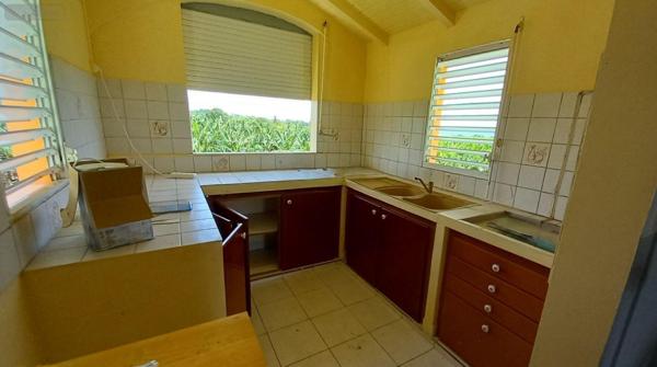 Maison individuelle à vendre à Capesterre-Belle-Eau en Guadeloupe (97130), ref : 15056/156
