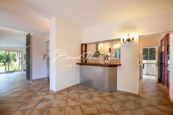 À vendre : Maison d'architecte 6 pièces ? 179 m² ? Le Teil (à 5 min de Montélimar)