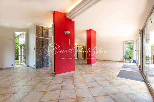 À vendre : Maison d'architecte 6 pièces ? 179 m² ? Le Teil (à 5 min de Montélimar)