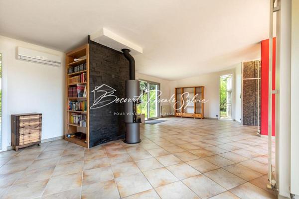 À vendre : Maison d'architecte 6 pièces ? 179 m² ? Le Teil (à 5 min de Montélimar)