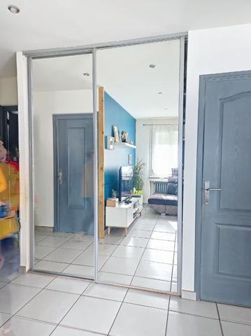 Maison de plus de 100m2 avec garage sur 700 m2 de terrain Centre SAINTE SIGOLENE