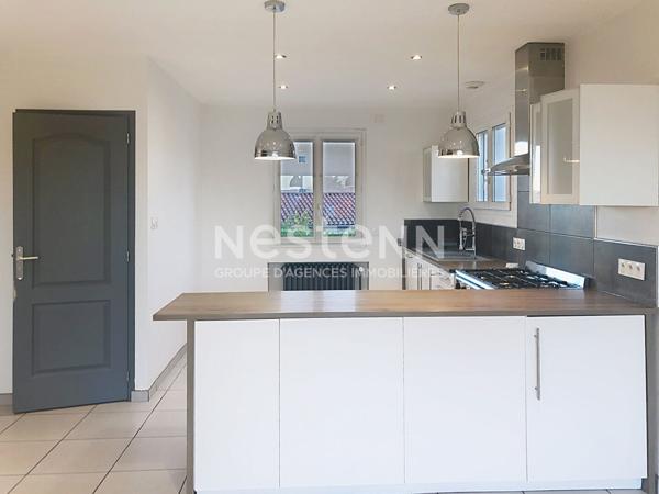 Maison de plus de 100m2 avec garage sur 700 m2 de terrain Centre SAINTE SIGOLENE