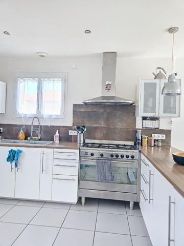 Maison de plus de 100m2 avec garage sur 700 m2 de terrain Centre SAINTE SIGOLENE
