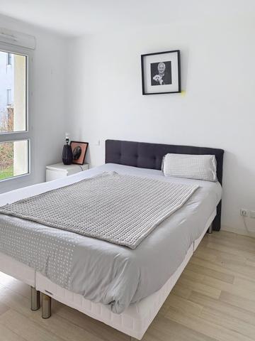 Jolie appartement récent pour senior en place.