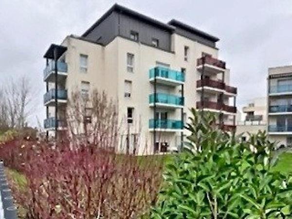 Jolie appartement récent pour senior en place.