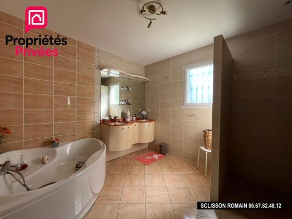 Maison Cozes 7 pièces 181 m2 - 5 chambres - jardin - PRIX 410 760 HAI