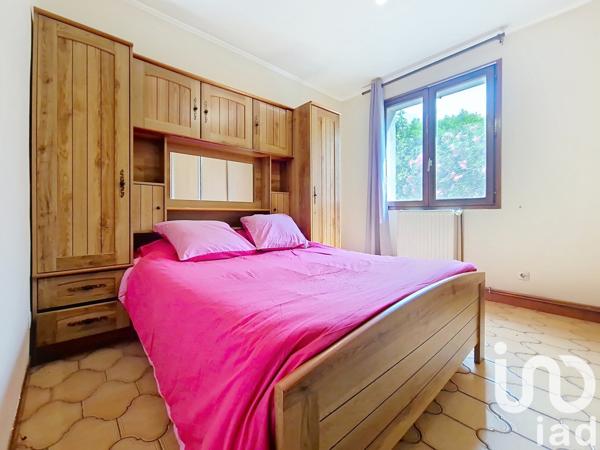 Maison à vendre 10 pièces 188 m² Saint-Martin-d'Hères