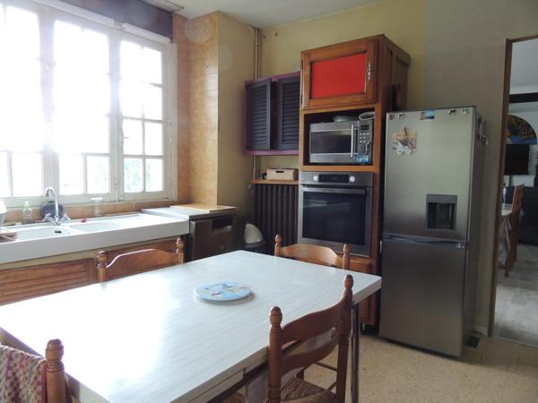 À vendre - Maison individuelle, 6 pièces située à Villefranche-de-Rouergue (12200)