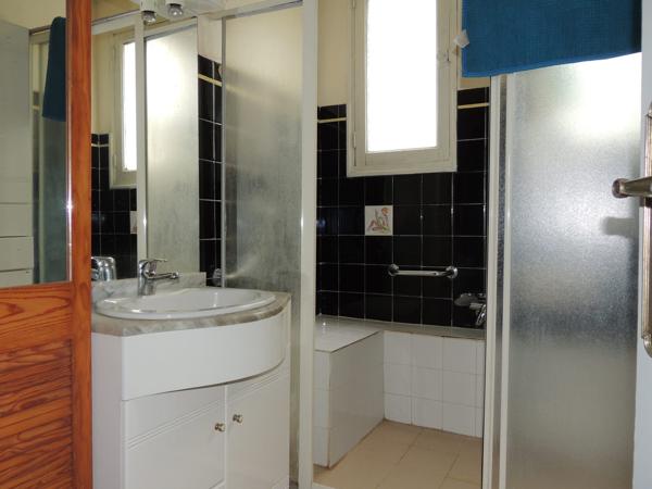 À vendre - Maison individuelle, 6 pièces située à Villefranche-de-Rouergue (12200)