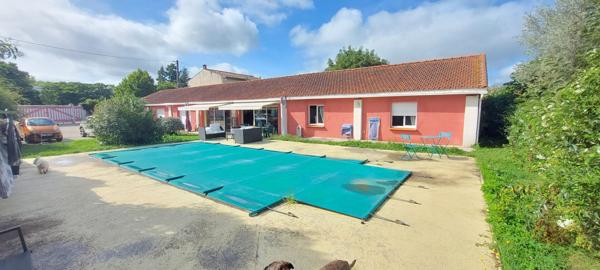 BELLE VILLA DE PLAIN PIED AVEC PISCINE QUARTIER CANONGES