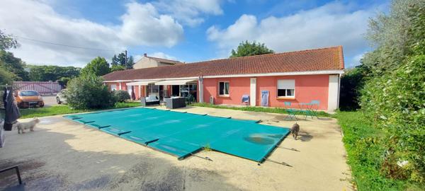 BELLE VILLA DE PLAIN PIED AVEC PISCINE QUARTIER CANONGES