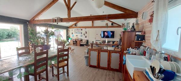 BELLE VILLA DE PLAIN PIED AVEC PISCINE QUARTIER CANONGES