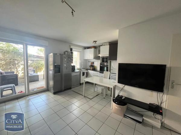 Appartement à louer 2 pièces 44.01m² Mérignac (33700)