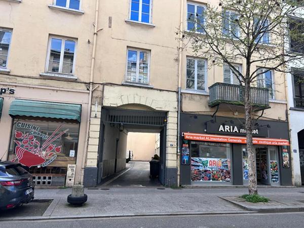 Parking / Box à louer à Lyon (69009)