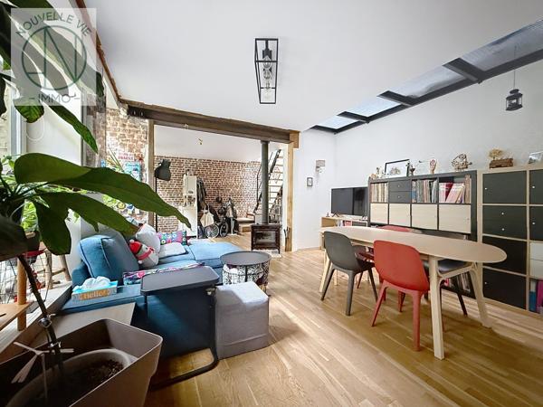 Maison
                                                                                                                                                                                                                                                                                                                        5 pièce(s)                                                                                                                                                                                                          4 chambre(s)                                                                                                                                                                                                          95  m²
