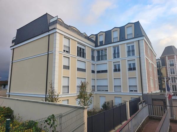 Appartement à vendre 4 pièces en rez de jardin GAGNY (93)
