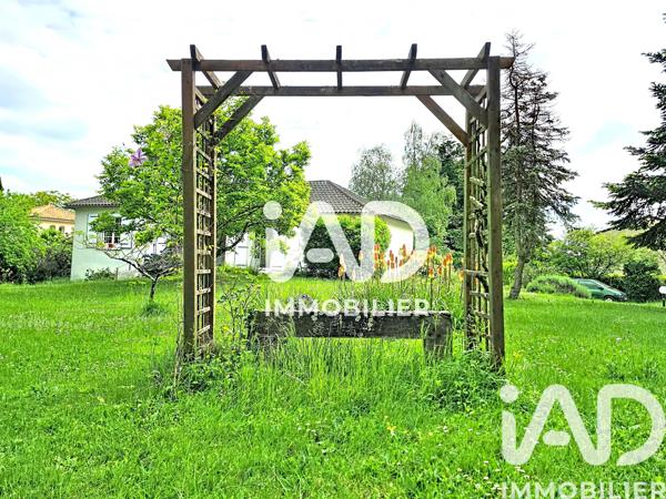 Maison à vendre 6 pièces 126,08 m² Savigny-Lévescault