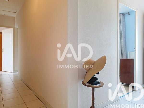 Maison à vendre 6 pièces 126,08 m² Savigny-Lévescault