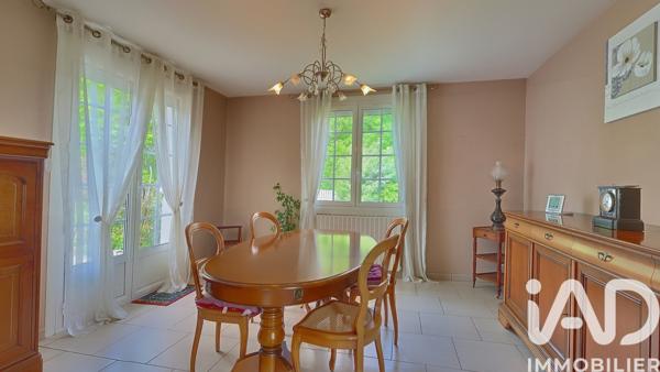 Maison à vendre 6 pièces 126,08 m² Savigny-Lévescault